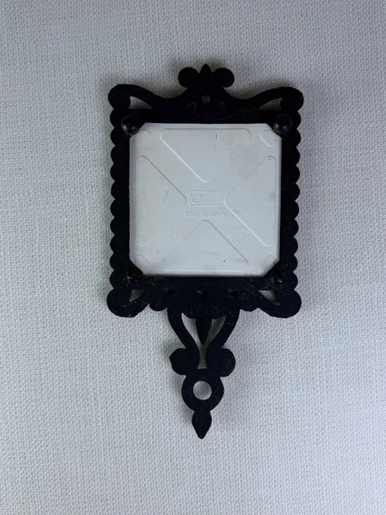 Vintage Cherry Japan Cast Iron Trivet – Rooster Ceramic Tile | Wall Hanging - Picture 8 of 9